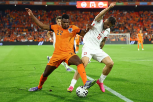 แคชยิงท้ายเกม! ดุมฟรีส์เปิดก่อน ‘กังหัน’ เจ๊าโปแลนด์ 1-1