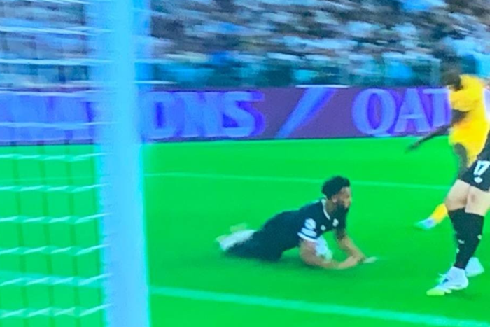 แฮนด์ได้ไง? ‘ตูดอร์’ โอดเปาแจกจุดโทษเสือเหลือง