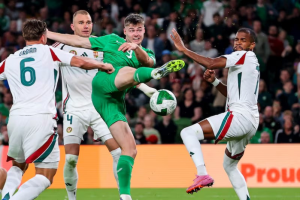 ดอมจ่าย1! ‘ฮังการี’ สิบคน ‘ยักษ์เขียว’ ยิงทดเจ็บ 2-2