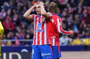 ‘อัลวาเรซ’ ไร้ชื่อติดทัพ ‘ตราหมี’ เยือนหงส์