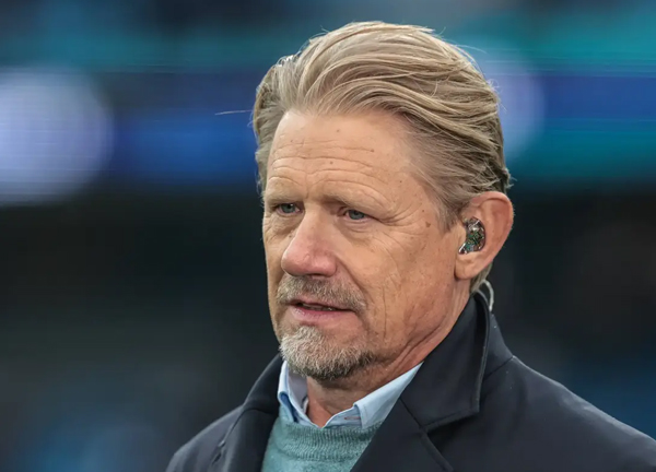 ยักษ์เดนส์แนะบอสเจ๋งเลิกดื้อกลับไปใช้ ‘แบ็คโฟร์’