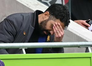 บอร์ดผีเรียก ‘บอสเจ๋ง’ ประชุมด่วนสั่งเปลี่ยนระบบ 4-3-3