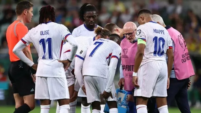 P$G สะดุ้ง! ‘เดมเบเล่’ เจ็บส่อถอนตัวทัพตราไก่