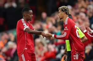 ไม่หวั่นคู่แข่ง! ‘เอกิติเก้’ มอง ‘อิซัค’ ช่วยตนพัฒนาให้ดีขึ้น