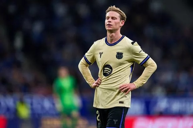 สื่อตี ‘เฟร้งกี้’ ตกลงยืดสัญญาบาร์ซ่าถึงปี 2029