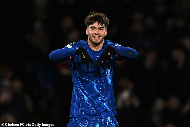 กลิ่นตุๆ! แฟนสิงห์ตั้งคำถามอนาคต ‘กิว’