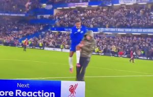 เจ็บอยู่นะโว้ย! ‘ฮาโต้’ ลืมตัวโถมเฮใส่ ‘พาลเมอร์’