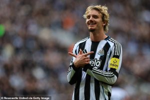 ฉุนแทน! ‘คาร์ร่า’ ยุ ‘น้องนิค’ ยิงกลบปาก ‘แก้มแดง’