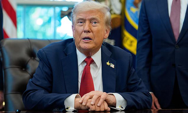 เด็กดื้อต้องโดน! ‘ทรัมป์’ ขู่สั่งฟีฟ่าสบายย้ายเมืองจัดบอลโลก