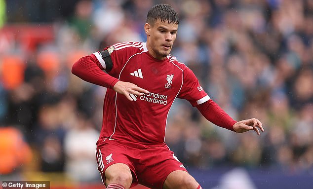 ถ้วนหน้า…’เนฟ’ จวก ‘เคอร์เคซ’ เล่นเหมือนเด็ก 10 ขวบ