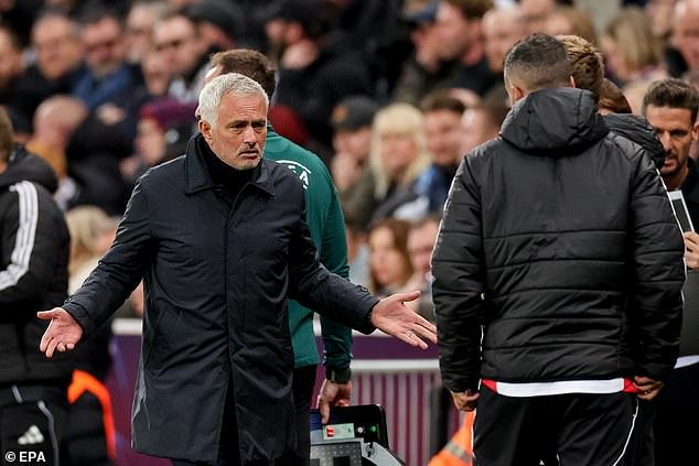 ‘น้ามู’ แอบแซว ‘เซนต์ เจมส์ พาร์ค’ เงียบไปหน่อย