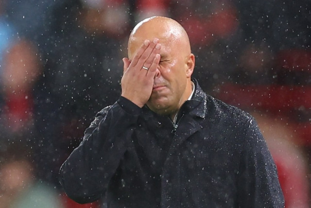 กากจัด…เปิด 3 สถิติใหม่ ‘โล้นทองลอก’