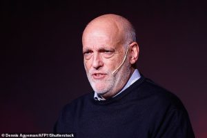 เตบาสเฟิร์มเอง ‘เรือดำน้ำดวลบาร์ซ่า’ ที่ไมอามี่