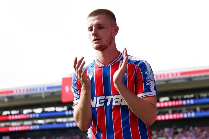 พาเลซเปิดกว้างต่อสัญญา ‘วอร์ตัน’ พ่วงค่าฉีก