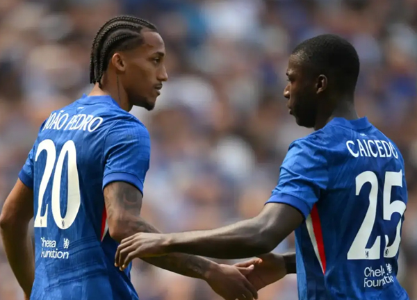 วิกฤตแข้งเจ็บ! ‘ไคเซโด้-เปโดร-เอ็นโซ่’ ต้องฝืนลงช่วยสิงห์