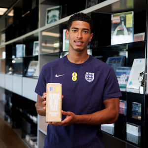 ‘จู๊ด’ ผงาดคว้ารางวัลแข้งสิงโตแห่งปี