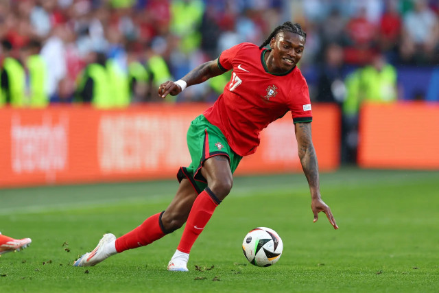 ฟอร์มห่วย! เลทเกมไล่ ‘เลเอา’ พ้นแคมป์ฝอยทอง