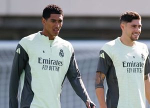 คุณชายปวดหัว! หาบาลานซ์มิดฟิลด์หลัง ‘จู๊ด’ คัมแบ็ค