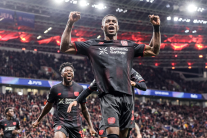 โคฟาเน่เดบิวท์ยิง! ‘ห้างยา’ นำก่อนเจ๊าพีเอสวี 1-1