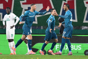 เน้นยุโรป! ‘ม่วง’ ถล่มราปิด 3-0 นำจ่าฝูงคอนเฟอเรนซ์