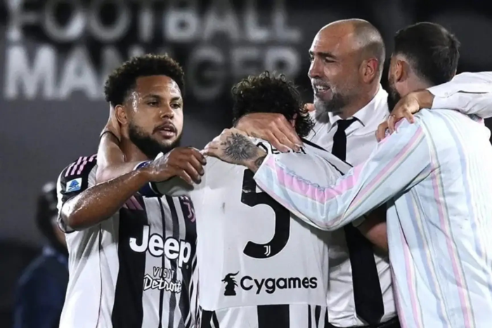 ‘แม็คเคนนี่’ ขอบคุณ ‘ตูดอร์’ กดดันลดน้ำหนัก