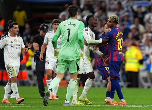 ราฟินญ่าอัด ‘ยามาล’ ขาดวุฒิภาวะจุดไฟให้ราชันก่อนเกม