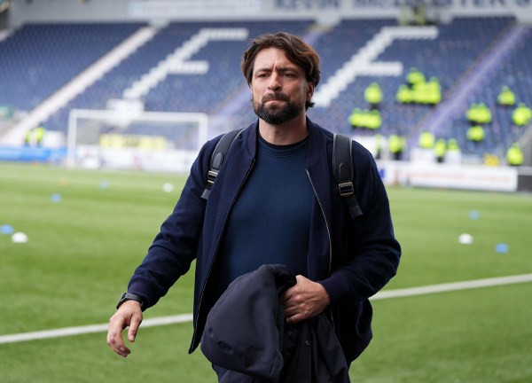 คุมแค่ 4 เดือน! เรนเจอร์สไม่ทนสั่งปลด ‘มาร์ติน’