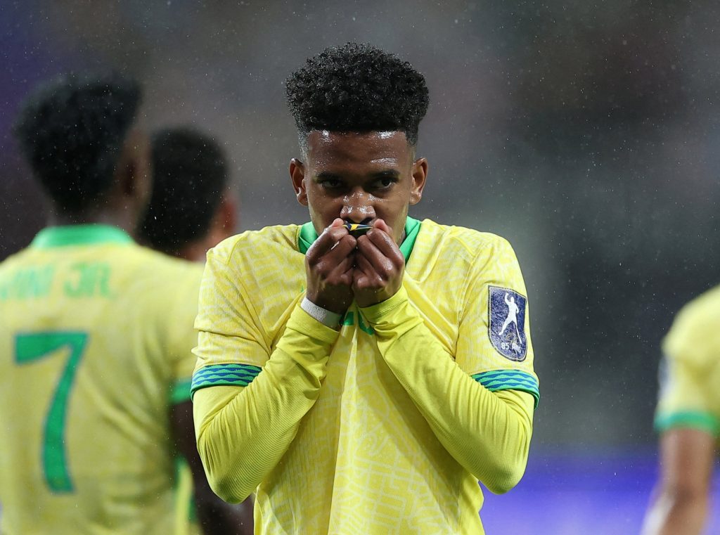 ‘คาเซ’ เตือนแซมบ้า! อย่ากดดัน ‘เอสเตเวา’ มากเกิน