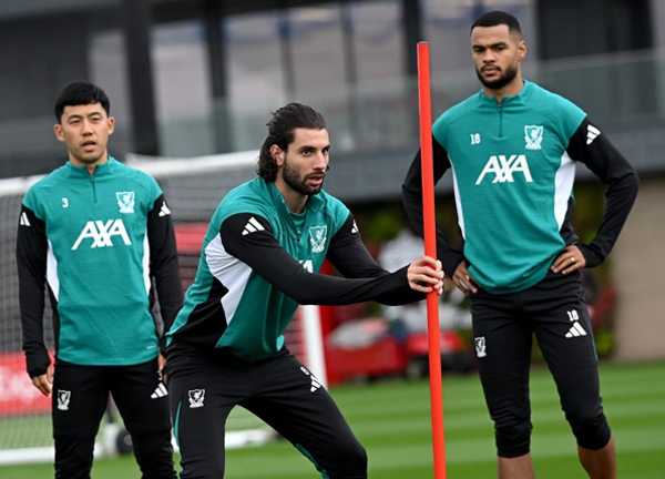 ไม่ใช่เวลาท้อ! ‘โซโบ’ ปลุกใจเพื่อนหงส์พลิกสถานการณ์