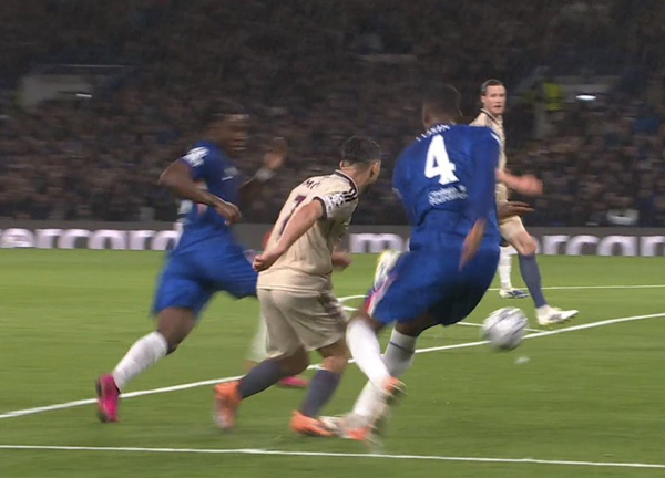 สองตำนานสิงห์อัด ‘โทซิน’ เสียท่าทำเสียจุดโทษ