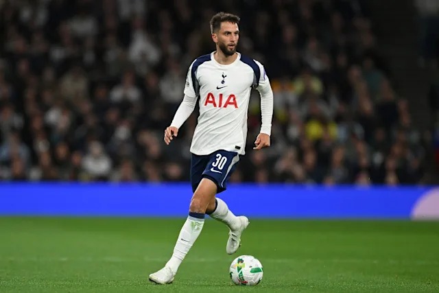 ‘ไก่’ เตรียมจับ ‘เบนทานคูร์’ ยืดสัญญาใหม่