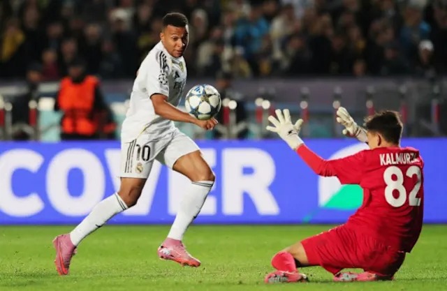 ‘คุณชาย’ ชอบใจ ‘ปธ.เป้’ เข้าฝักตัดสินได้ทุกเกม