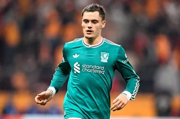 สมดุลหาย! ‘เสี่ยหมู’ ขอเลือก ‘ดอม’ ยืนกลางมากกว่า ‘เวียร์ตซ์’