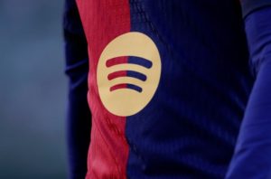 ‘บาร์ซ่า’ ต่อสัญญา Spotify โกยเละ 460 ลย.