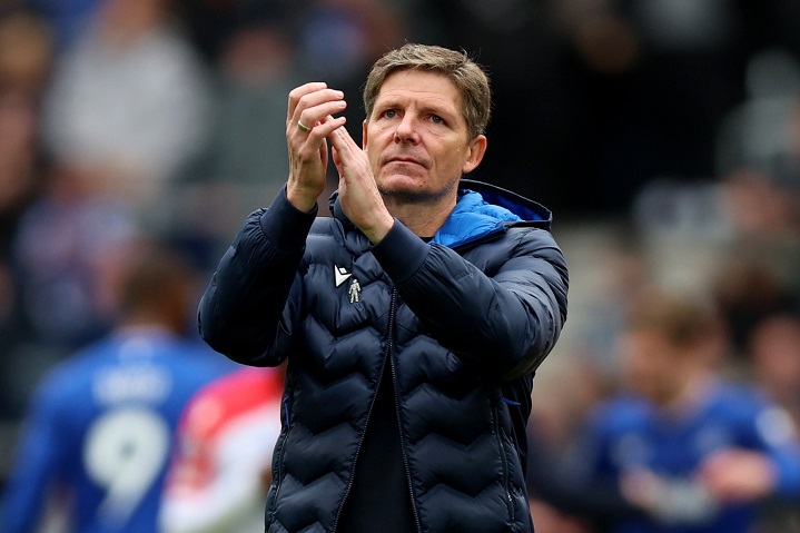 ปธ.พาเลซเผยเริ่มถกสัญญาใหม่ ‘กลาสเนอร์’