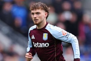 ดาวรุ่งติดแทน…’เอลเลียตต์’ ไร้ชื่อทัพวิลล่าเจอยูงทอง