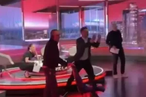 ไอ้หงส์หน้าโง่! กูรูหลุดด่า ‘โซโบ’ หลังยักษ์เขียวยิงชัย