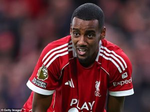 ขอเวลาหน่อย…’สล็อท’ อัพเดต ‘อิซัค’ หวนซ้อมหลังหายหน้า 3 วีค