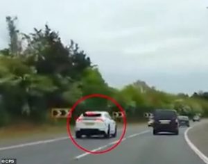 เอกฉันท์! ชาวเน็ตอวยยศ ‘โฟฟาน่า’ เฮียขับรถ