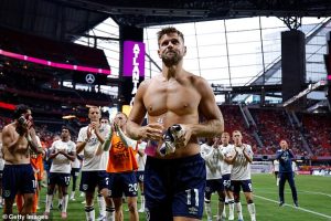 เอเยนต์เปรย ‘ฟูลครุก’ ลาค้อน