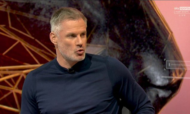 มันจำเป็น! คาร์ร่าจี้หงส์ช้อป ‘เซ็นเตอร์’ ตลาดปีใหม่