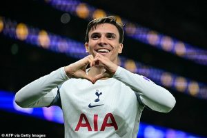 ‘ปาลินญ่า’ สวน ‘คาร์ร่า’ พวกหิวแสง