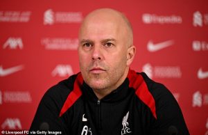 บ่อนปรับราคา ‘คุณชาย’ เต็งหนึ่ง! เสียบเก้าอี้ ‘อาโหน่ง’