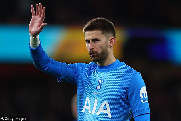 วิคาริโอยอมรับไม่ได้ ‘ไก่สู้ไม่มากพอ’