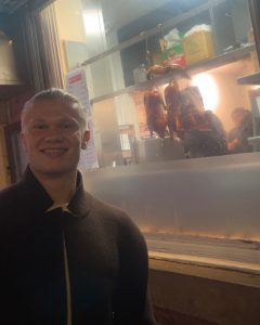 ก่อนยิงหงส์! ‘ฮาลันด์’ ยิ้มแฉ่ง ‘โซ้ยเป็ด’  เติมพลัง