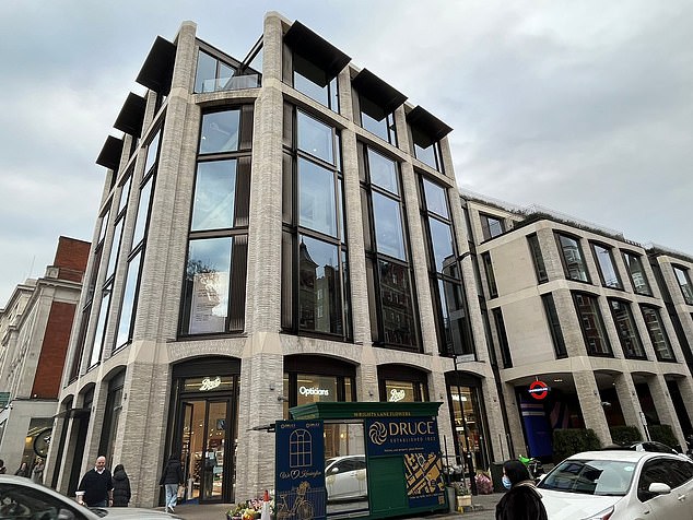 กลางเมืองกว่าเดิม! ผีเตรียมย้ายออฟฟิศลดต้นทุนบริหาร