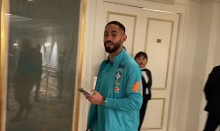 ไม่..ขอบคุณ! ‘คุนญ่า’ หยอกแฟนบอลชวนย้ายมาปืน