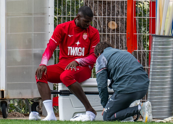 รออีกนิด! ‘ป็อกบา’ เจ็บเพิ่มระหว่างซ้อมแต่ไม่หนัก