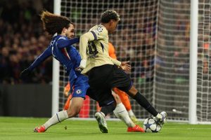 ซานเชซขอชม ‘คูคู’ หยุด ‘ยามาล’ อยู่หมัด