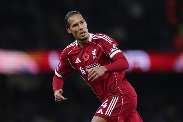 โฟกัสฟอร์มตัวเอง! เสี่ยหมูแนะ VvD อย่าสนเสียงนอกสนาม